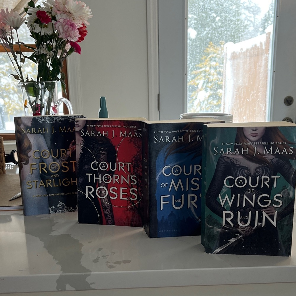Sarah J. Maas Book Set - Court Series Original Cover Art